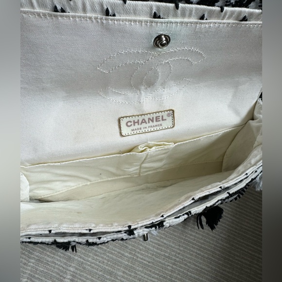 Chanel Dubai Embroidered Flap Bag 2015 Cruise - Picture 8 of 14